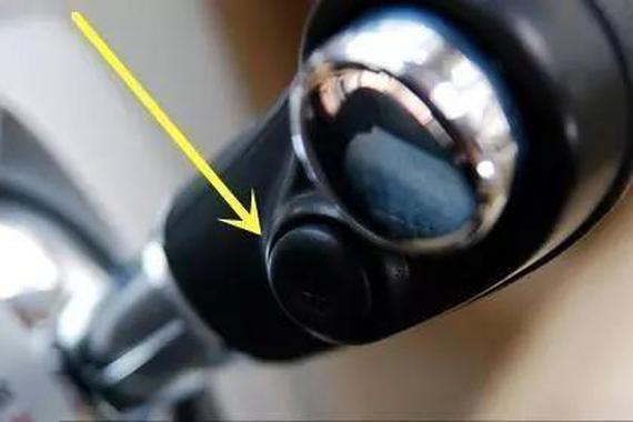 自动挡车都快开报废了 不少车主还没用过它