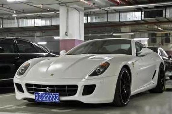 全球车展都无法与之抗衡北京停车库！