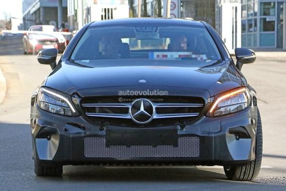 改款奔驰C级轿跑版将搭48v发动机