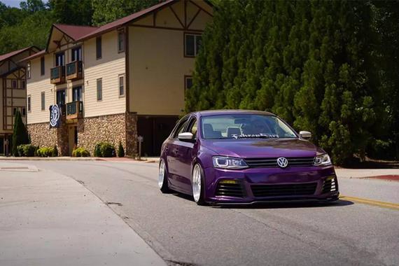 它在国外的名字叫做捷达MK6