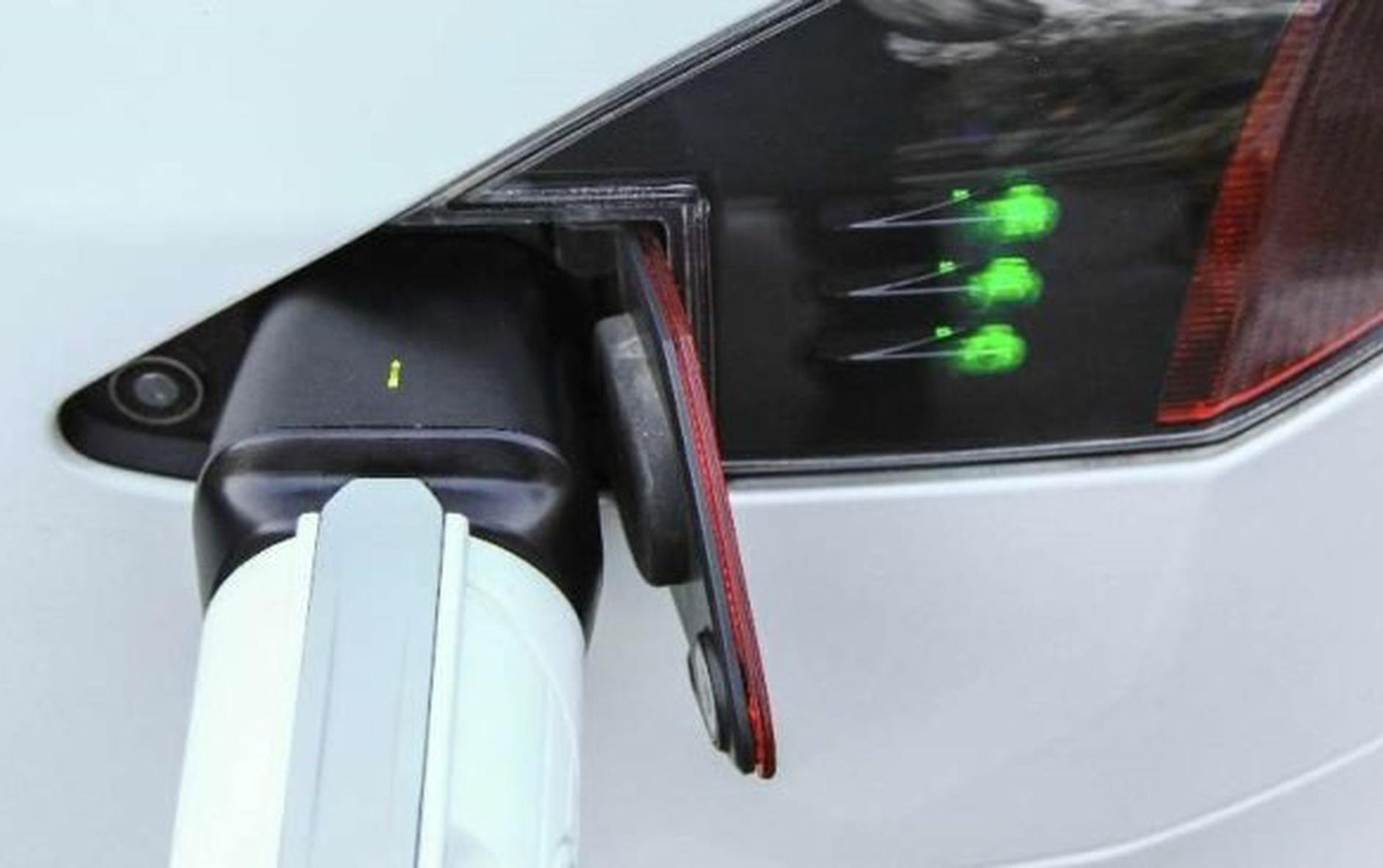 充电时间缩短 特斯拉充电网络更新换代