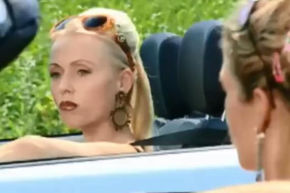 视频：女司机PK女司机！最后结局笑喷了