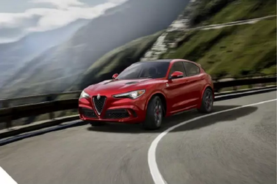 意大利全新运动SUV曝光，性能直逼保时捷！