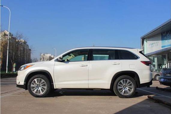 高颜值高性能！汉兰达要是卖20w就是街车