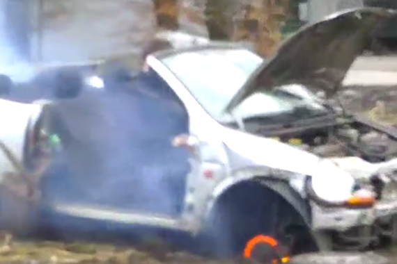 视频：实拍老外暴力烧刹车片，会玩！