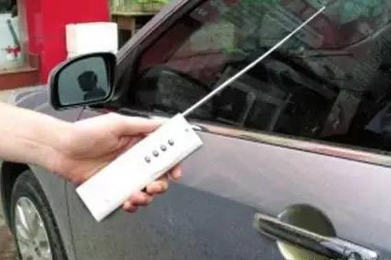 年底小偷太猖獗，车主们该如何防范?