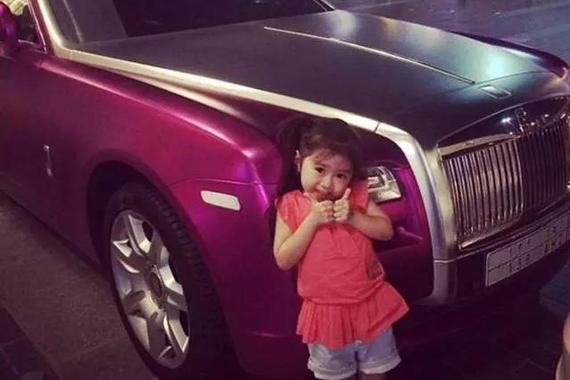 最小劳斯莱斯车主，年仅5岁！不是富二代！