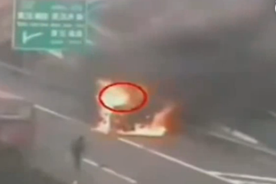 视频：看完还敢在高速公路上随意停车吗