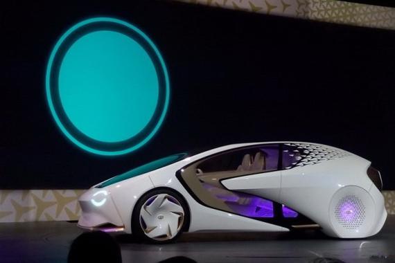 搭载“Yui”的丰田CONCEPT-爱i概念车亮相