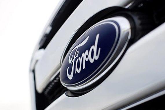 谷歌苹果遇最强联盟：13家车企、供应商打造开源车载软件平台 