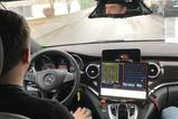 奔驰开始在公共道路测试无人驾驶系统