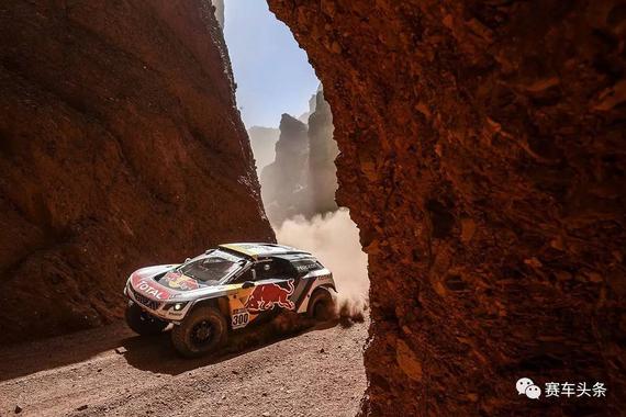 达喀尔 | 标致揽前三 阿提亚撞丢车轮