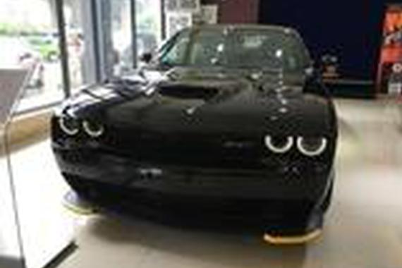 在国内见到了道奇地狱猫