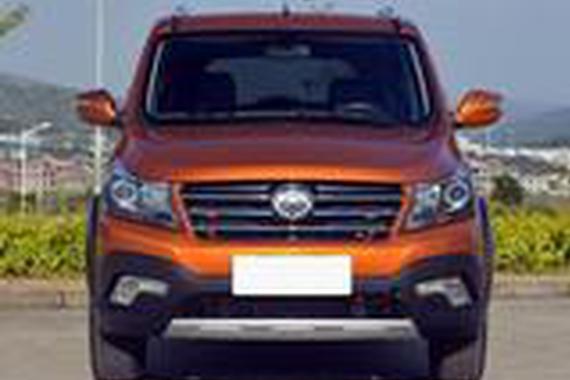 轴距超2米7，8寸大屏7个座顶配才6万多