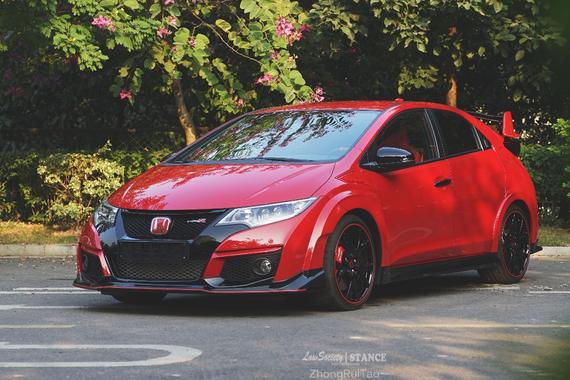 落地70万的本田前驱车 思域Type R FK2