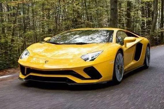 兰博基尼Aventador S到底有多“牛”