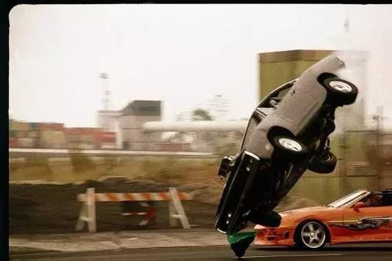 速度与激情第一部现在看起来可真够杀马特