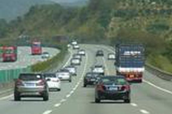 老司机总结的8条跑高速秘籍，救过很多人！