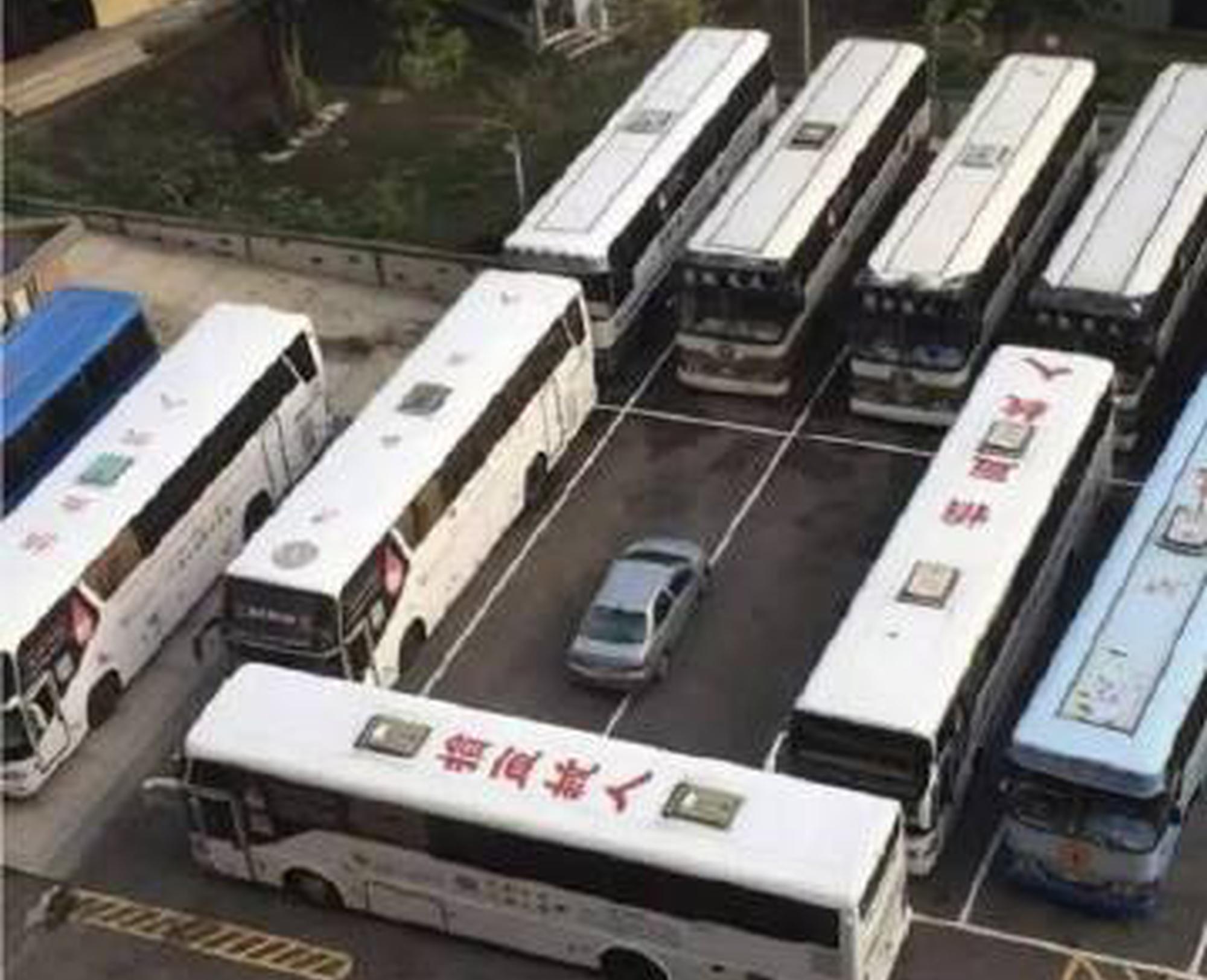 解气！就该是这下场，看你还敢不敢乱停车