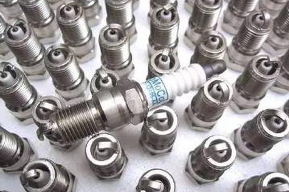 火花塞究竟该多少公里更换？