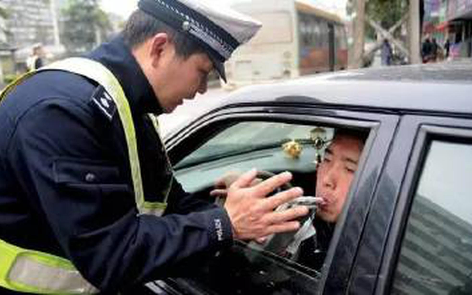 喝多少酒才不算酒驾？老司机带带你