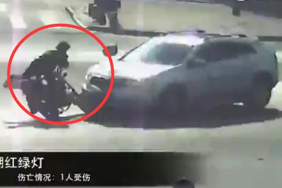 视频：三分钟震撼车祸实拍 司机都该看看