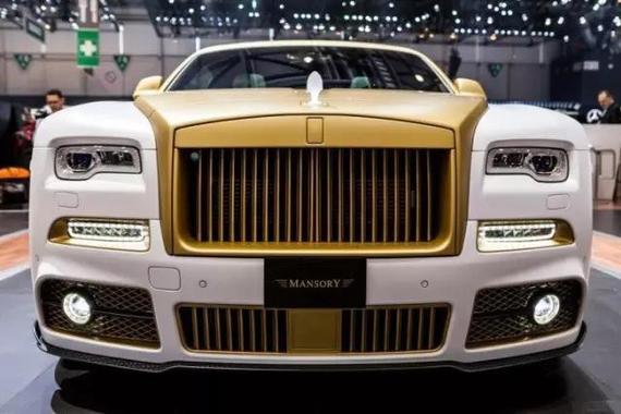 开这车得多提心吊胆啊，内饰都是24K金的！