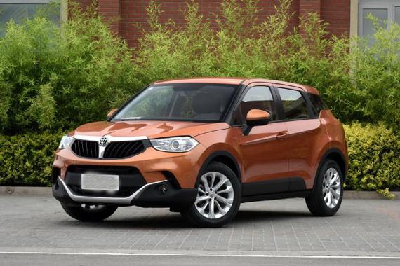 前脸霸气外漏 新款华晨中华V3实车首曝 