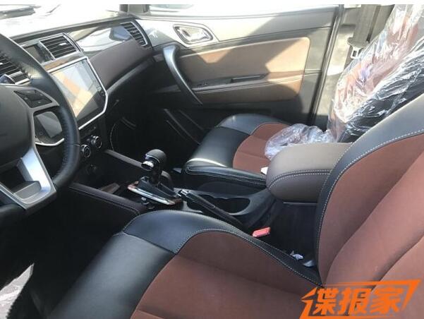 搭CVT变速箱 曝比速M3自动挡车型谍照 