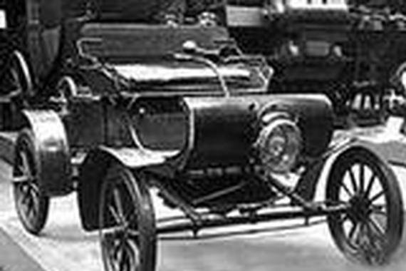 据说这是114年前酒驾的第一个人