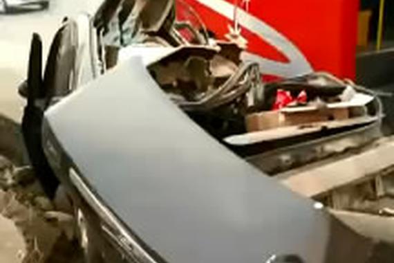 视频：恐怖现场！撞得连亲妈都不认识了