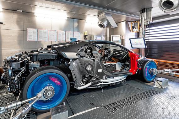探访 | 布加迪Chiron工厂纯粹的技术摇滚