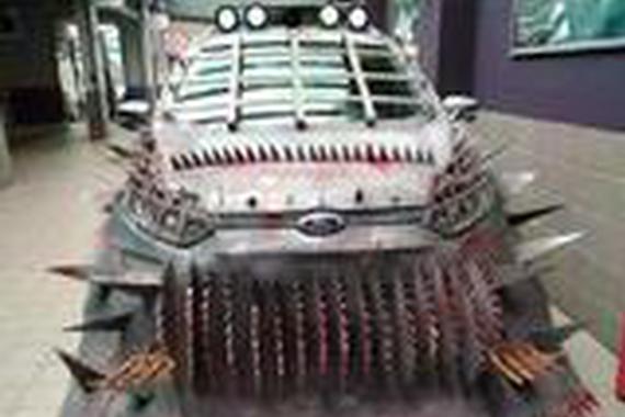 把车改成这样...你妈真的没揍你一顿？