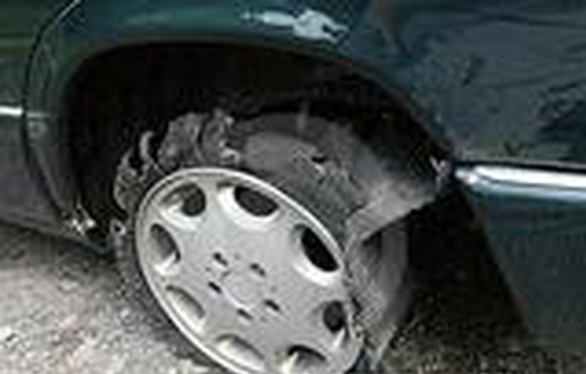 轮胎长途行驶要注意4个地方！