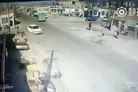 视频：太恐怖了！宁夏海原重大车祸！