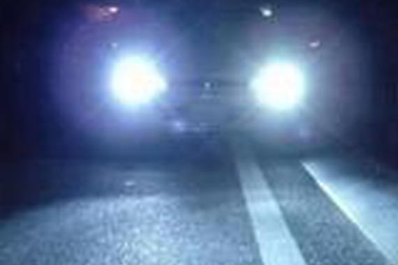 对付远光狗  他用“骷髅头”