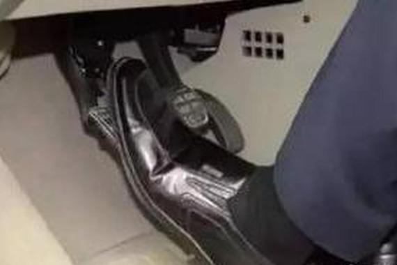 错误的驾驶习惯可能会让爱车一文不值