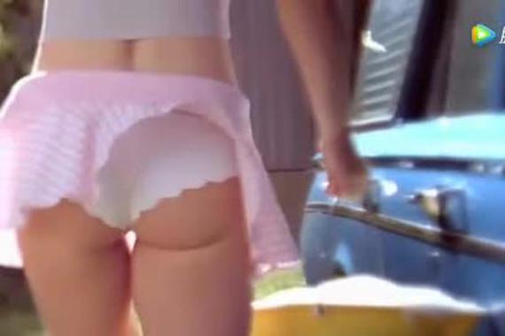 视频：超性感洗车广告 敢问地址在哪里?