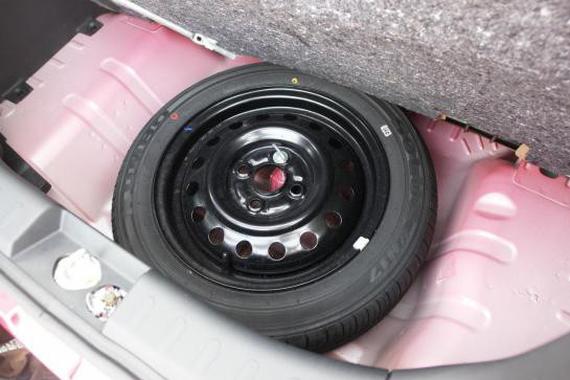 节约成本，厂家配备非全尺寸备胎还有哪些