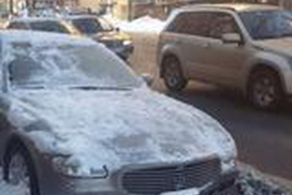 停靠在路边数月, 路人经过都会觉得心疼