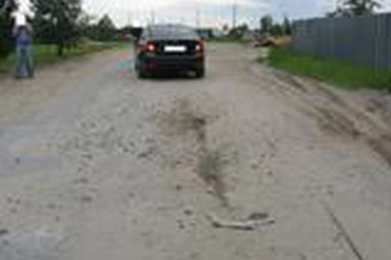 老板开车来视察工地，此后不敢踏足工地了