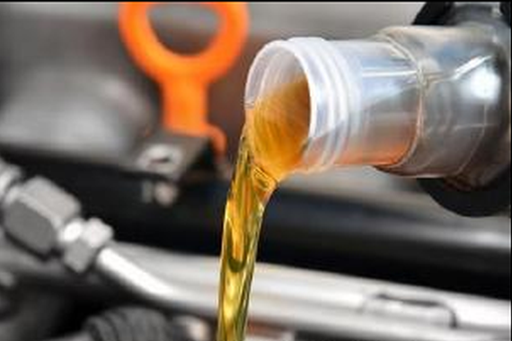 黑机油有没有问题?汽修专家直接说：NO!
