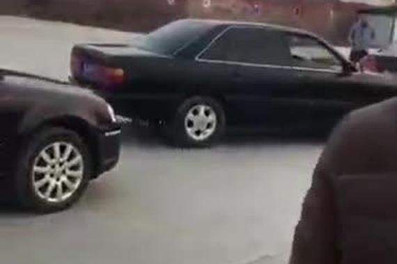 视频：女司机也能玩的转的停车利器