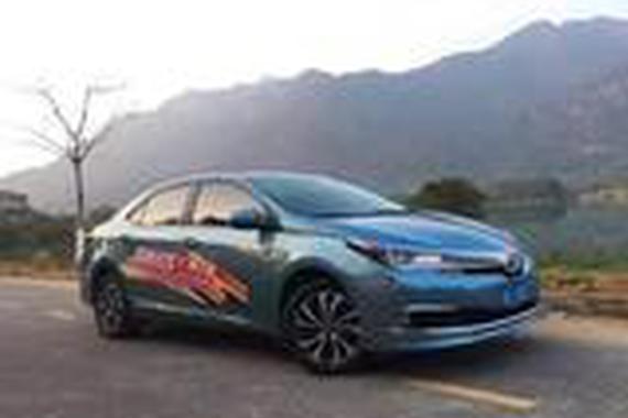 丰田双擎真省油？亲自试过才知道！