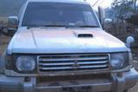 帕杰罗被巡警拦，车上货物让人垂涎不已