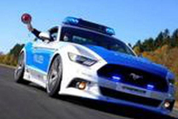 德国高速不限速？看过这些警车你就懂了