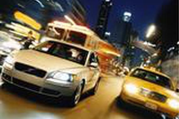 超车居然减档而不升档？老司机都这么玩