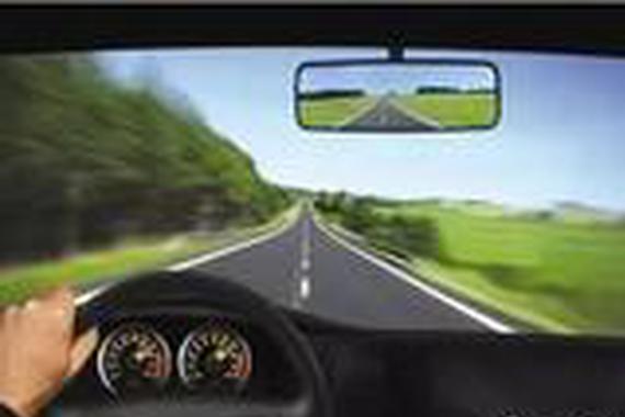 春节堵车时期，新手应该如何防刮蹭?