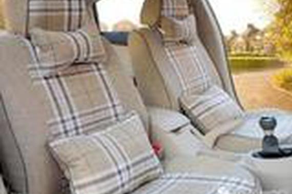 随意安装座套，是不顾行车安全了？