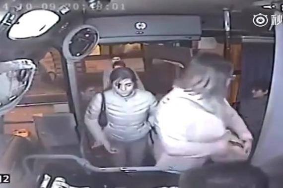 视频:这是一个有超凡洞察力的司机